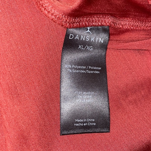 NWT. XL Danskin long sleeve top - Picture 5 of 5